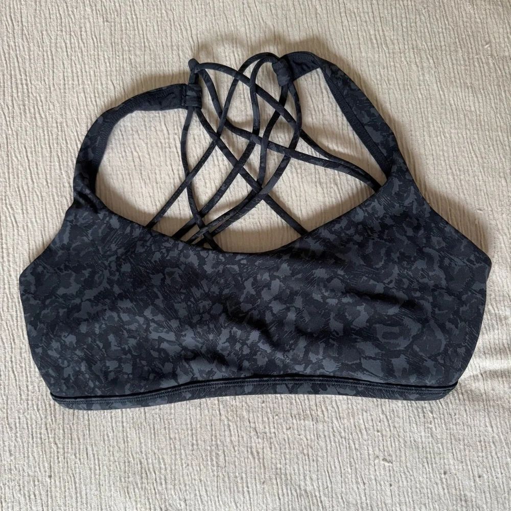 lululemon athletica Sports Bra